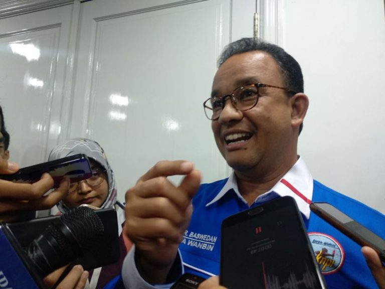Manakala Anies Tarik Rem Darurat Covid-19