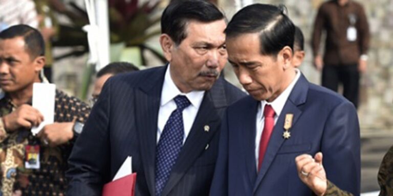 PEREBUTAN KEKUASAAN:MEGAWATI-MAHFUD Vs JOKOWI-LUHUT