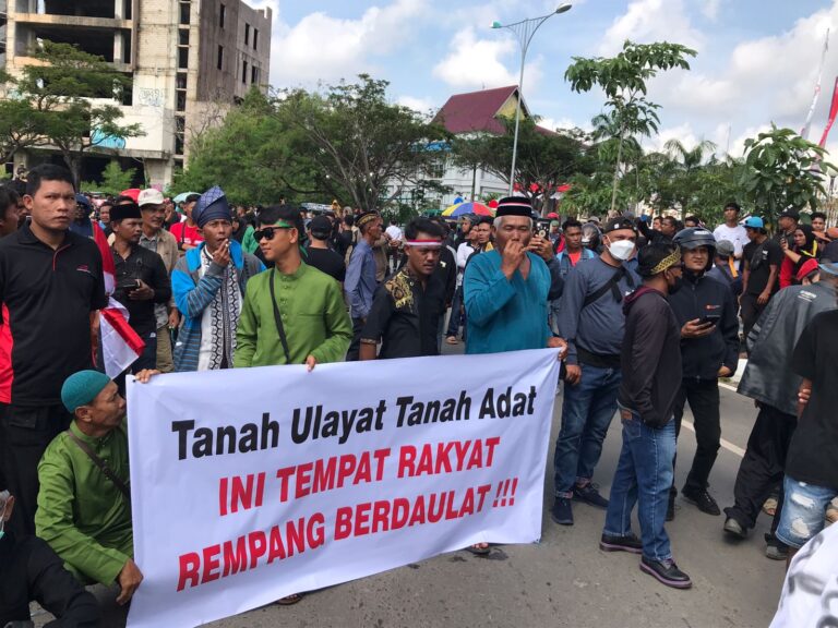 Menjaga tanah-tanah Islam (ribath)
