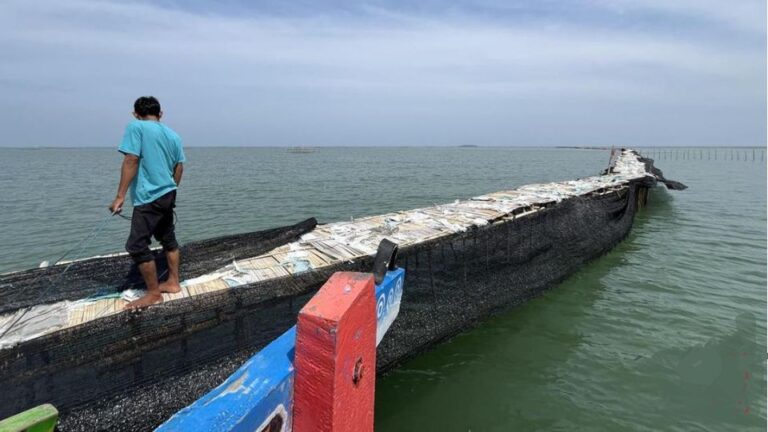 ADA-ADA SAJA, PAGAR LAUT DIBANGUN SWADAYA NELAYAN HI HI